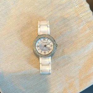 MICHAEL KORS WHITE CERAMIC WATCH!!
